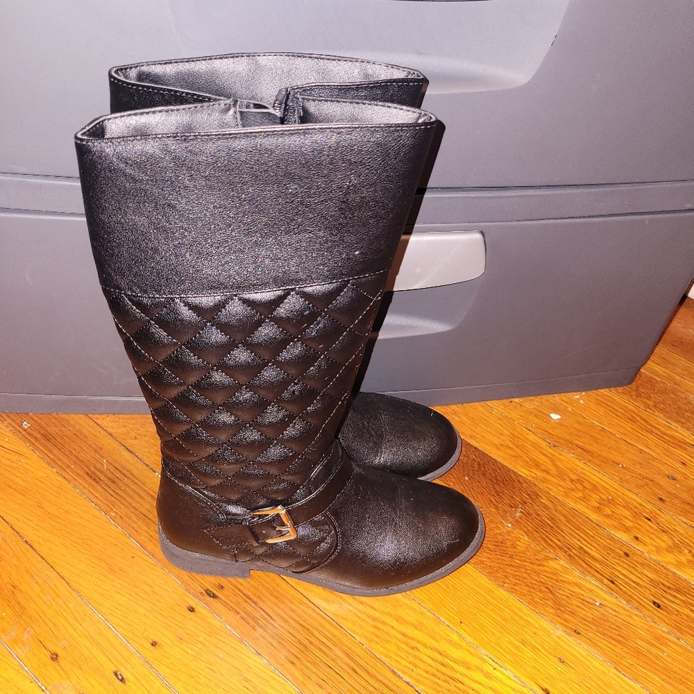 Girls riding boots size 4